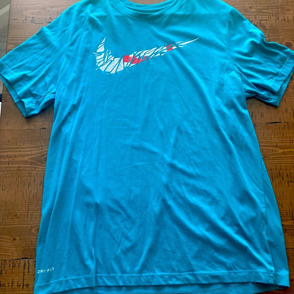 Brand New Nike Dri-Fit (BOGO DEAL) Bundle with another item to get this F R 3 3
